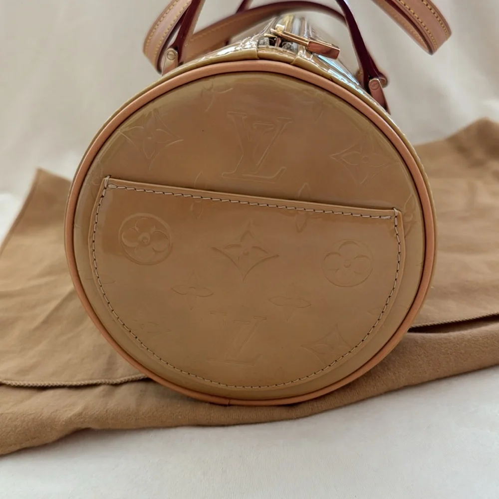 Louis Vuitton Bedford Handbag - Picture 3 of 13